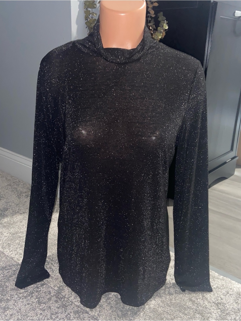 Medium black sparkle top Worthington Ladies, long sleep mock neck Semi-sheer